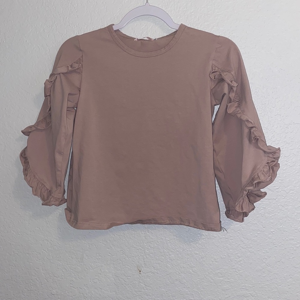 Colorful Childhood Dusty Pink Long Sleeved Ruffle Shirt. Size 160.